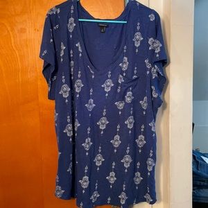 Blue and white T-shirt with left breast pocket